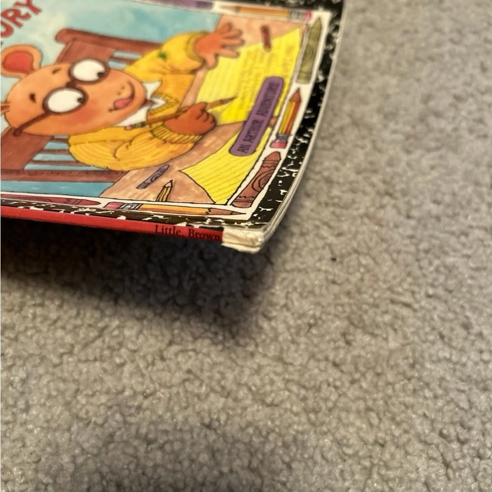 Lot of 10 Children’s Books, including Arthur, Berenstain Bears, SpongeBob: - Picture 12 of 12